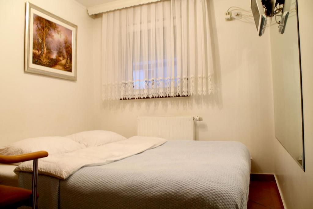 Hotel Domin Osijek Zimmer foto